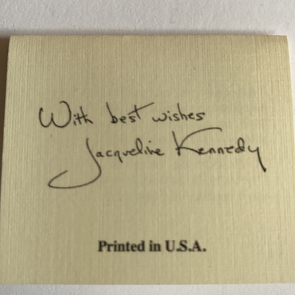 Jacqueline Kennedy Emerald Earrings (Replica) - Picture 7 of 7